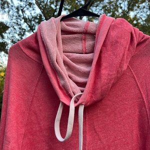 Derek Heart Pull Over